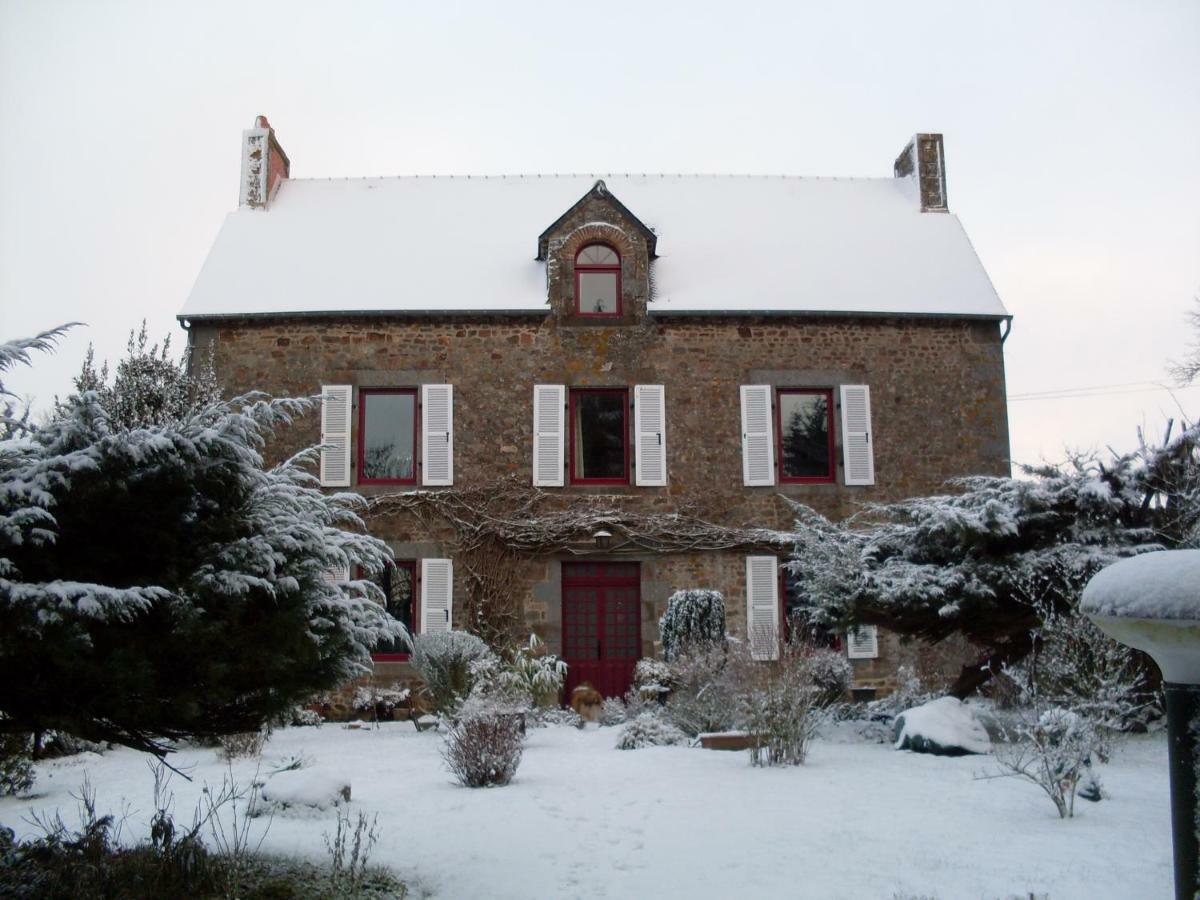 Dingé Chambres D'Hotes De La Barrerie מראה חיצוני תמונה